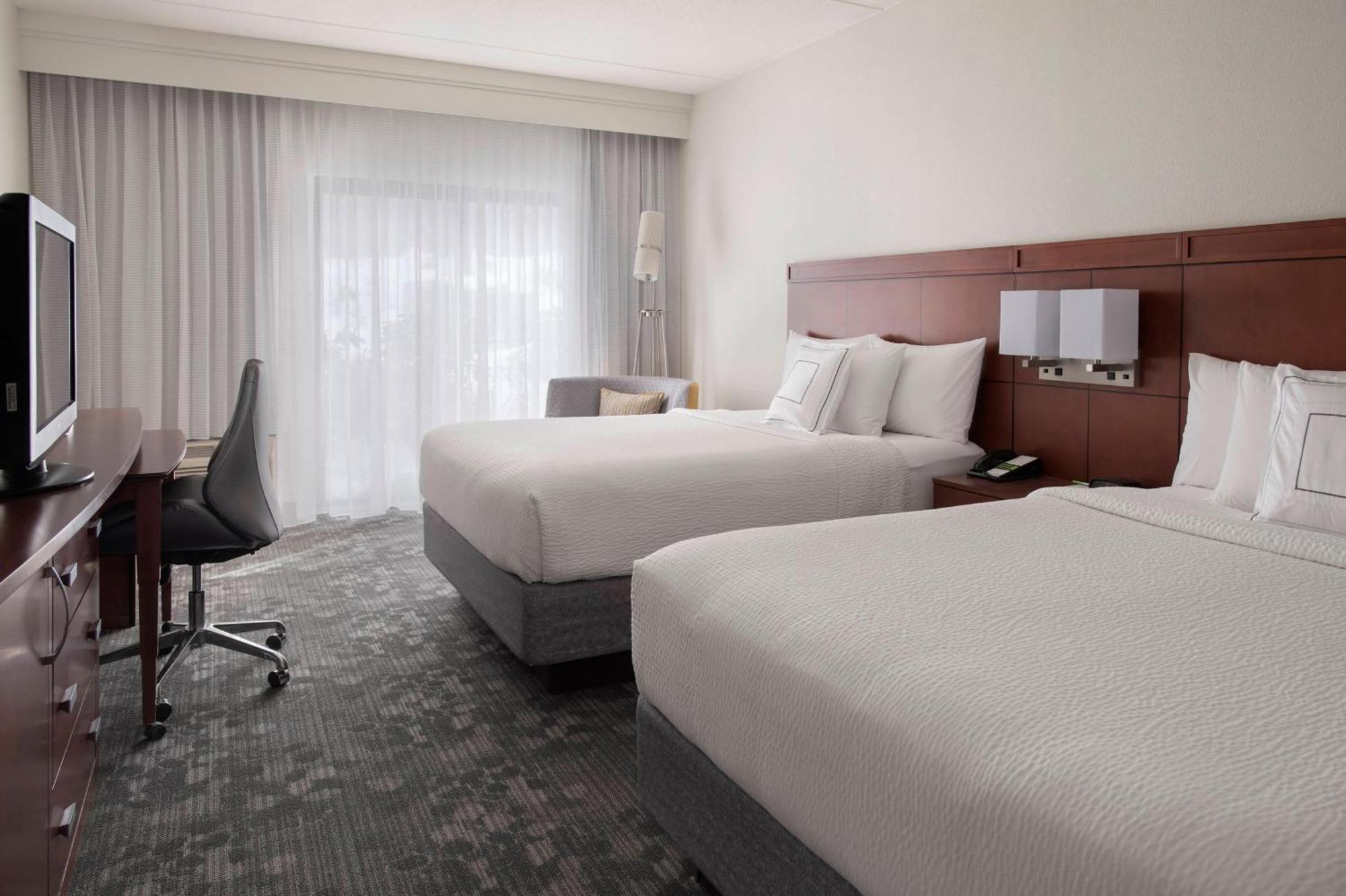 Courtyard By Marriott Boston Norwood/Canton Екстер'єр фото